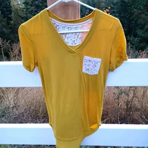 Yellow Short Sleeve Tee with Lace Pocket - Picture 1 of 4